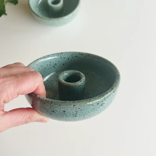 Lysestage skål i vissen grøn