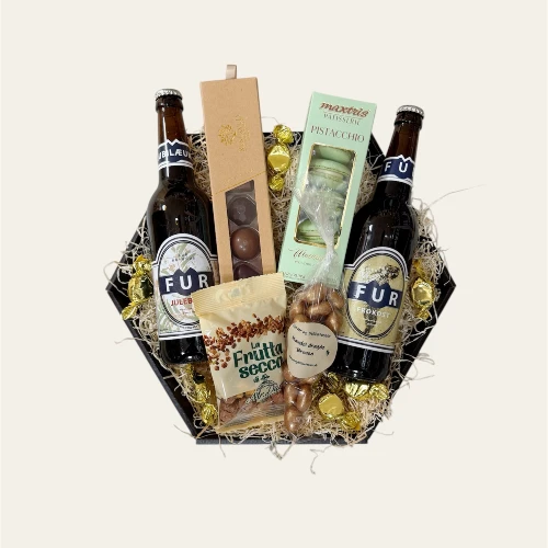 Julegavekurv med specialøl g søde lækkerier