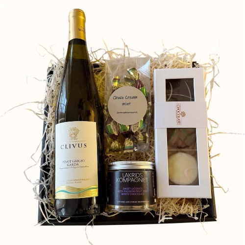 Italiensk hvidvin og søde lækkerier